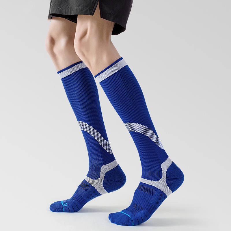 Helle Outdoor-Kompressionssocken für den Radsport aus Jacquard