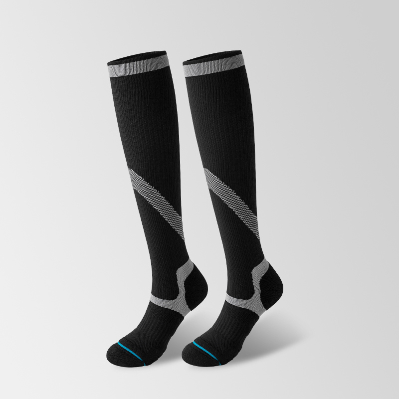 Helle Outdoor-Kompressionssocken für den Radsport aus Jacquard