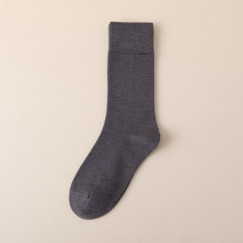 Einfarbige Damensocken bis zur Mitte der Wade