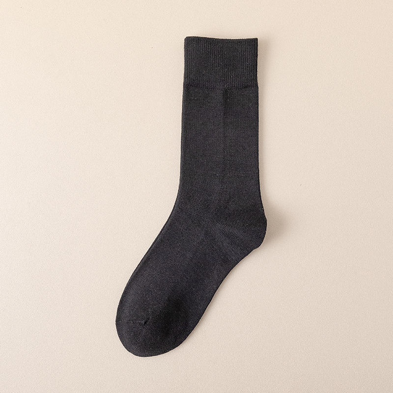 Einfarbige Damensocken bis zur Mitte der Wade
