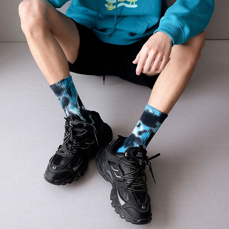 Batik-Sportsocken aus Baumwolle bis zur Mitte der Wade