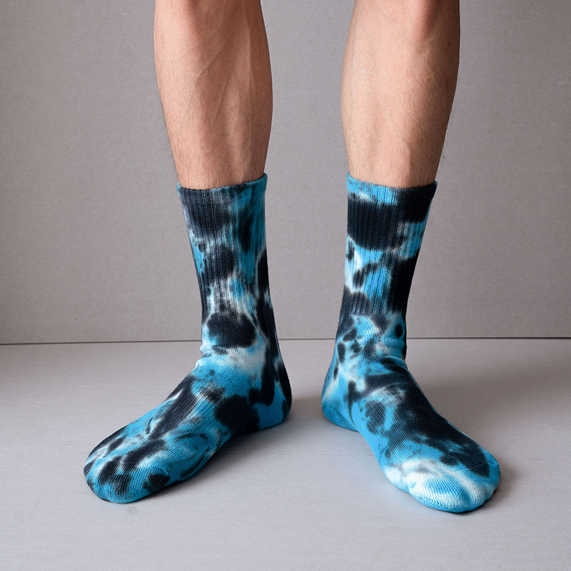 Batik-Sportsocken aus Baumwolle bis zur Mitte der Wade