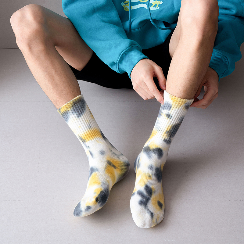Batik-Sportsocken aus Baumwolle bis zur Mitte der Wade