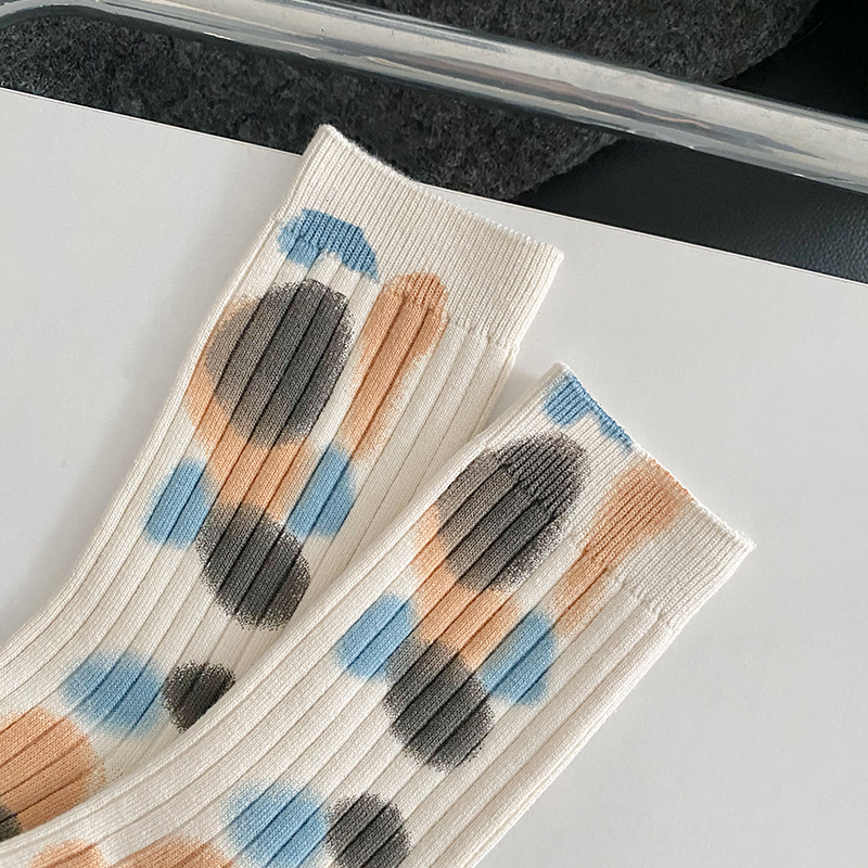 Batik-gepunktete Socken
