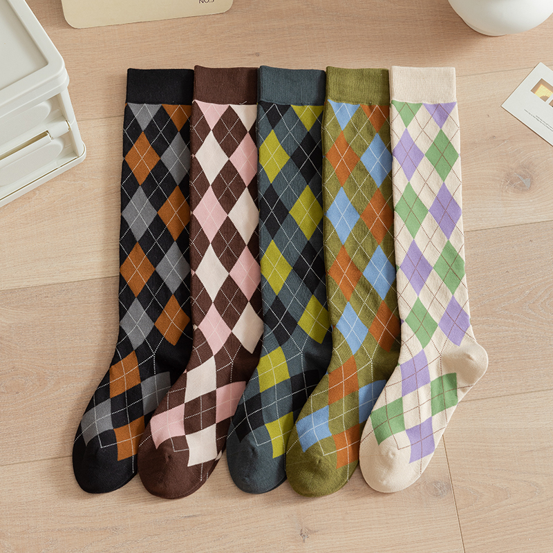 Damen-Overknee-Socken aus Baumwolle mit Rautenmuster