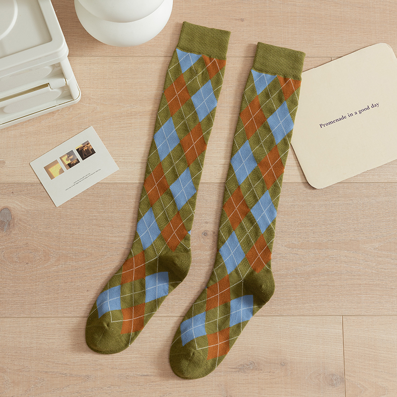 Damen-Overknee-Socken aus Baumwolle mit Rautenmuster